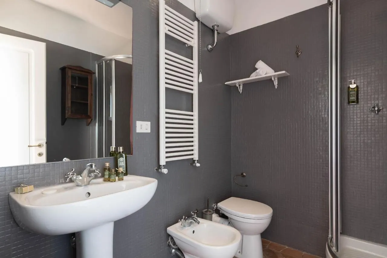 Le Farnete Bed and Breakfast Carmignano 3*,